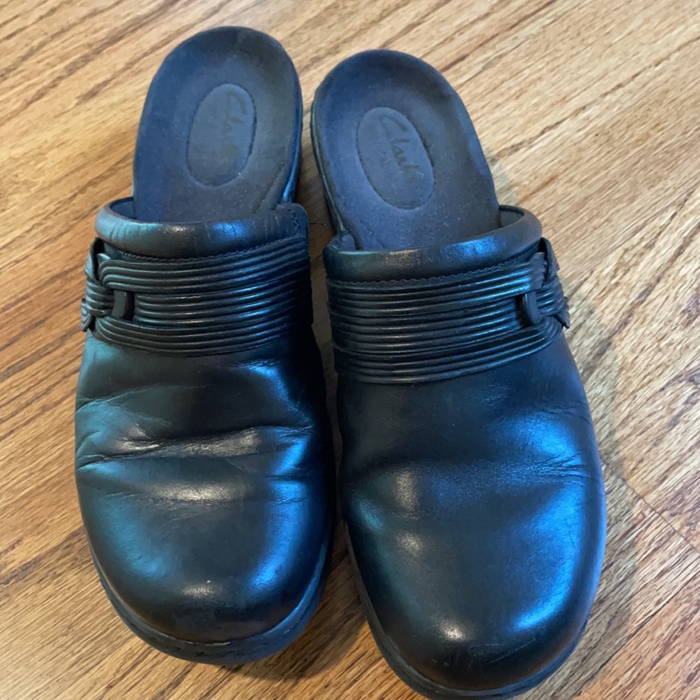 Clarks Shoes 8 - image 2